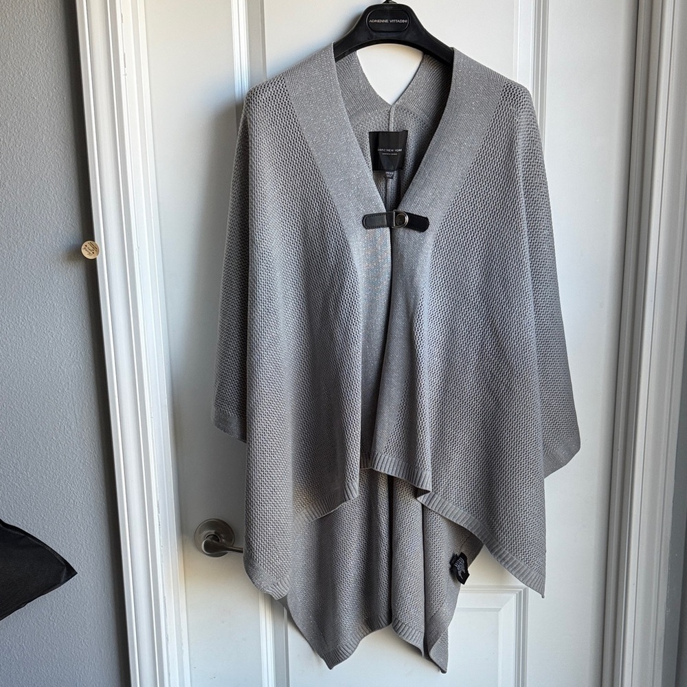Marc New York Gray Knit Poncho with Toggle